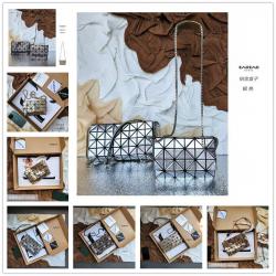 Issey Miyake三宅一生官网PLATINUM COFFRET斜挎包链条包