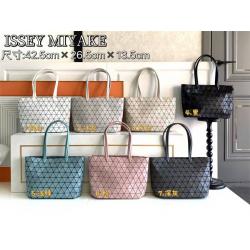 Issey Miyake三宅一生正品官网 CRYSTAL 长手柄水晶包托特包