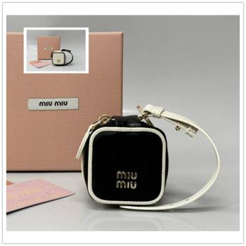 MIUMIU缪缪5TL527 皮革钥匙扣挂饰耳机包