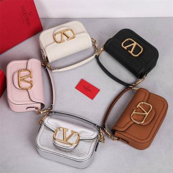Valentino中文官网华伦天奴ALLTIME 粒面小牛皮豆腐包22046