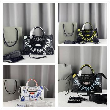Balenciaga巴黎世家中文官网CLASSIC CITY GRAFFITI 中号涂鸦机车包