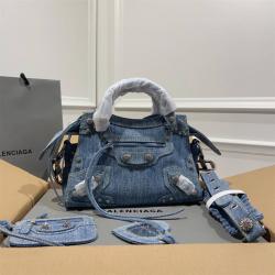 Balenciaga巴黎世家700940 NEO CAGOLE 钻扣牛仔布机车包