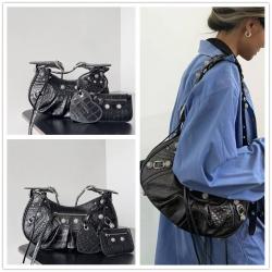 Balenciaga巴黎世家女包官网6713091/6713071 LE CAGOLE 镶钻莱茵石鳄鱼纹腋下包饺子包