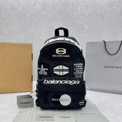 Balenciaga巴黎世家官网男士尼龙刺绣贴背包/双肩包92456