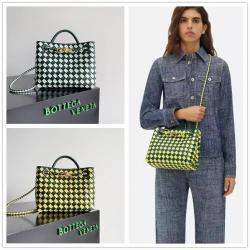 bottega veneta BV葆蝶家779152小号Andiamo手提包（龙年限定款）