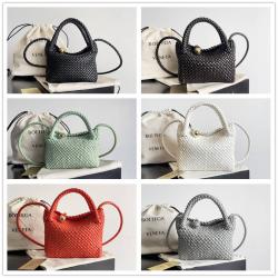 bottega veneta BV葆蝶家官网包包776755 Tosca小号斜挎包