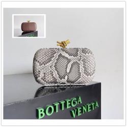 bottega veneta BV葆蝶家中国官网754614（717622）Knot 蛇皮晚宴包手拿包