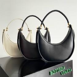 bottega veneta BV葆蝶家中文官网794902 Hula Hoop半月包单肩包