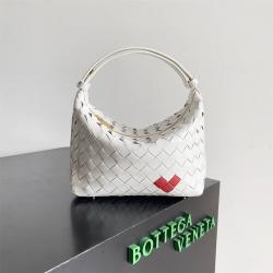 bottega veneta BV葆蝶家754443情人节限定Wallace肩背包便当包80847