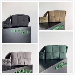bottega veneta BV葆蝶家755182尼龙小号Cassette加衬科技斜挎包