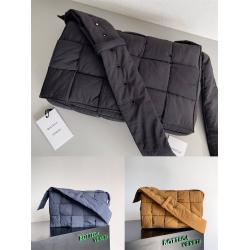 bottega veneta BV葆蝶家690133尼龙加大号padded Tech Cassette加衬科技斜挎包70...