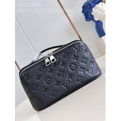 LV男包M11750压花TOILETRY BAG 盥洗袋手拿包