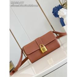 LV香港官网M12147 WALLET ON CHAIN LOW KEY 手袋