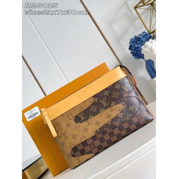 LV官网新款M26015 POCHETTE VOYAGE SOUPLE 手拿包