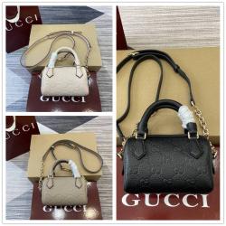 gucci官方网古驰 815256 GG Emblem系列超迷你手提包枕头包