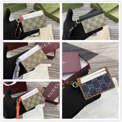 gucci中国官网古驰 819121 GG Emblem系列饰包带卡片夹卡包