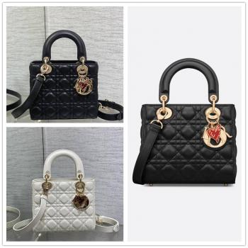 迪奥包包官网 M0531 Lady Dior 小号七夕款四格戴妃包