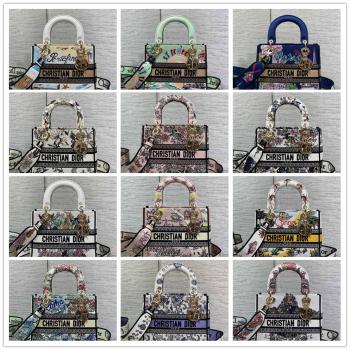 dior美国官网迪奥 M0565 中号 Lady D-Lite 五格刺绣戴妃包