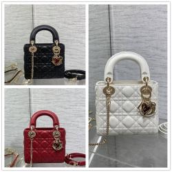 迪奥中国官网 M0505 Lady Dior 迷你七夕款三格戴妃包