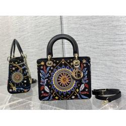 迪奥女包 M0565 Lady Dior 中号五格戴妃包（日月珠子刺绣款）