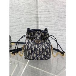 dior官方网站迪奥 S5223 Miss caro 老花福袋抽绳水桶包