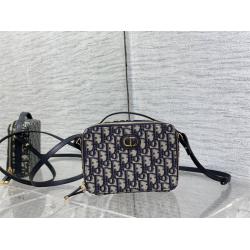 迪奥dior官网 S2141 30 Montaigne Box Bag盒子包相机包