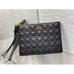 dior香港官网迪奥 S5086 大号 Dior Caro Daily 手拿包