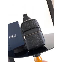 dior香港官网迪奥 1ESBO065 Rider 2.0 单肩包胸包