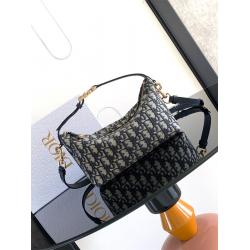 dior包包迪奥 S5554 DiorTravel Nomad 手拿包老花饭盒包