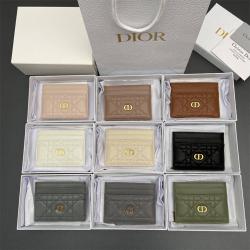 迪奥美国官网 S5130 Dior Caro Freesia 卡夹卡包