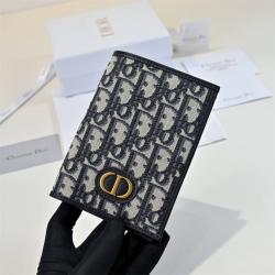dior美国官网迪奥 S2095 30 MONTAIGNE 蒙田护照夹