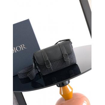 迪奥中文官网 2ESCA598 Dior Daily 迷你翻盖信使包